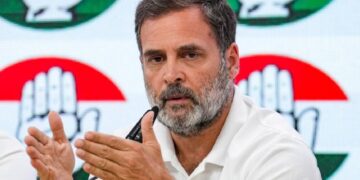 Rahul Gandhi FIR: ब्रिटिश नागरिकता मामले में राहुल गांधी की बढ़ी मुश्किलें, हाई कोर्ट ने दिया FIR दर्ज करने का आदेश