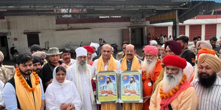 समानतावादी समाज की सृजना के लिए लोगों को श्री गुरु रविदास जी की शिक्षाओं को अपने जीवन में अपनाने का आह्वान