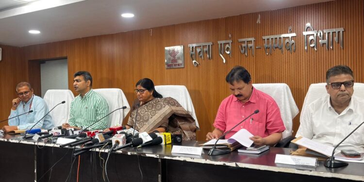 Bihar LPG Update: ग्लोबल क्राइसिस के बावजूद 3 से 4 दिन में घर पहुंच रहे गैस सिलेंडर, मंत्री लेसी सिंह का बयान