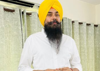 श्री अकाल तख्त साहिब के फैसलों पर सवाल उठाना सुखबीर बादल की हताशा का प्रतीक: मालविंदर सिंह कंग