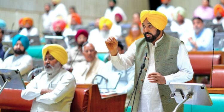 पंजाब में बेअदबी पर अब सीधे उम्रकैद: विधानसभा में पास हुआ ‘सत्कार संशोधन बिल 2026’, मददगारों को भी बराबर सजा