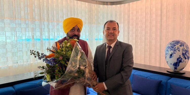 पंजाब के औद्योगिक विकास को गति देने और वैश्विक निवेश को आकर्षित करने के लिए मुख्यमंत्री भगवंत सिंह मान आज से नीदरलैंड के दौरे पर