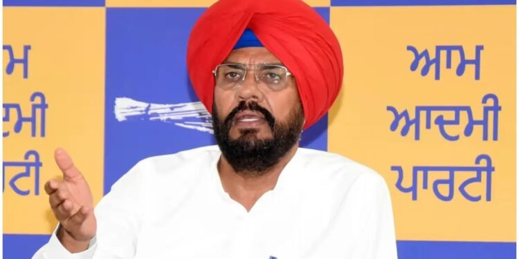 आप ने साइबर आतंकवाद के एक बड़े नेटवर्क का भंडाफोड़ करने के लिए पंजाब पुलिस की तारीफ की