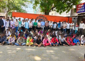 सूरत की कपड़ा फैक्टरी से मुक्त कराए गए 91 नन्हें बाल मजदूर, सबसे छोटा महज 7 साल का