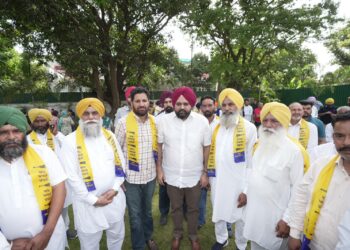 बेअदबी विरोधी सख्त कानून से प्रभावित होकर अकाली दल और कांग्रेस के सैकड़ों नेता व कार्यकर्ता ‘आप’ में शामिल