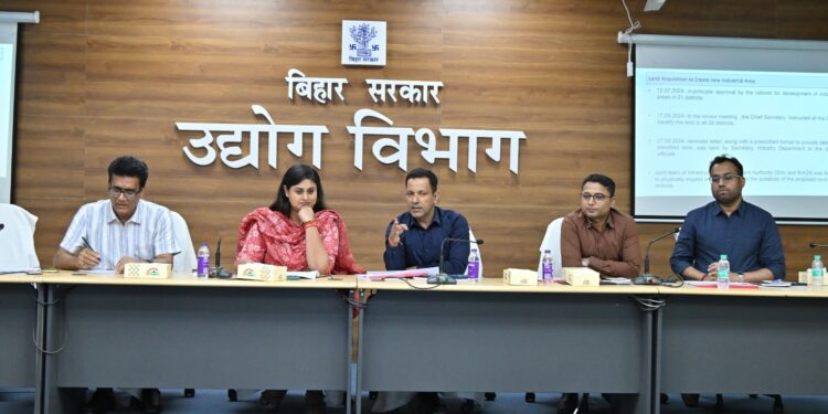 माननीय उद्योग मंत्री श्रेयसी सिंह की अध्यक्षता में बियाडा एवं आएडा की समीक्षात्मक बैठक आयोजित, औद्योगिक विकास एवं निवेश प्रोत्साहन पर हुई विस्तृत समीक्षा