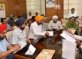 वित्त मंत्री हरपाल सिंह चीमा ने कर्मचारी यूनियनों के साथ उच्च स्तरीय बैठकों की अध्यक्षता की, लंबित मुद्दों के जल्द समाधान के दिए निर्देश