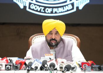 भगवंत मान सरकार ने प्राइवेट स्कूलों द्वारा मनमर्ज़ी की फ़ीसें बढ़ाने पर लगाई रोक