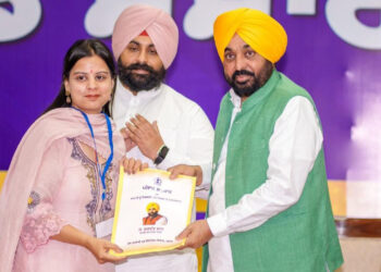 ‘मिशन रोजगार’ जारी रखते हुए मुख्यमंत्री भगवंत सिंह मान ने 355 और युवाओं को सौंपे नियुक्ति पत्र; कहा, पंजाब में सरकारी नौकरियों के लिए सिर्फ योग्यता ही एकमात्र मापदंड