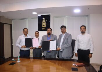 इंडियन पोटाश लिमिटेड और जैन इरिगेशन सिस्टम्स लिमिटेड ने गुजरात में सतत गन्ना खेती को बढ़ावा देने के लिए किया समझौता (MoU)