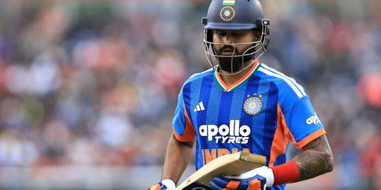 Shreyas Iyer T20 Record: अकेले लड़ते रहे कप्तान श्रेयस! अंग्रेजों के खिलाफ जड़ दिए 80 रन, रोहित-सूर्या के इस खास क्लब में हुए शामिल