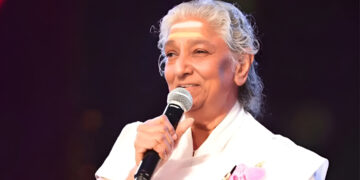 Singer S Janaki Death: नहीं रहीं दिग्गज गायिका जानकी अम्मा, इस बड़ी वजह से ठुकरा दिया था पद्म भूषण सम्मान